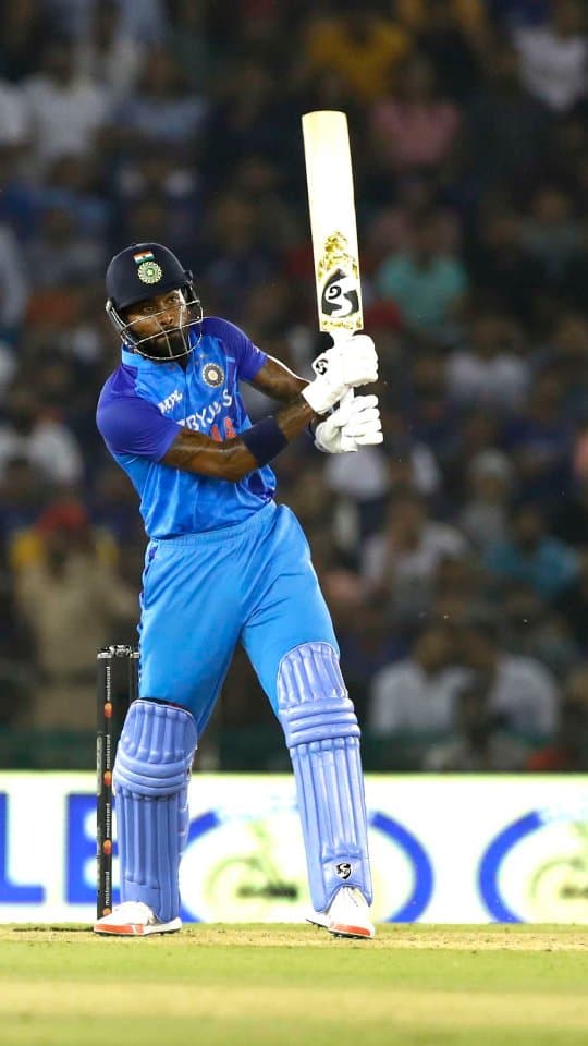 Remember this thriller match 🥶
@hardikpandya93
.
.
.
.
.
.
.
.
.
Follow for more best about cricket reels 😄❤️🩹
.
.
.
#cricketmatch #thrillermatch #thriller #hardikpandya #viratkohli #kingkohli #suryakumaryadav #cricketfans #virat