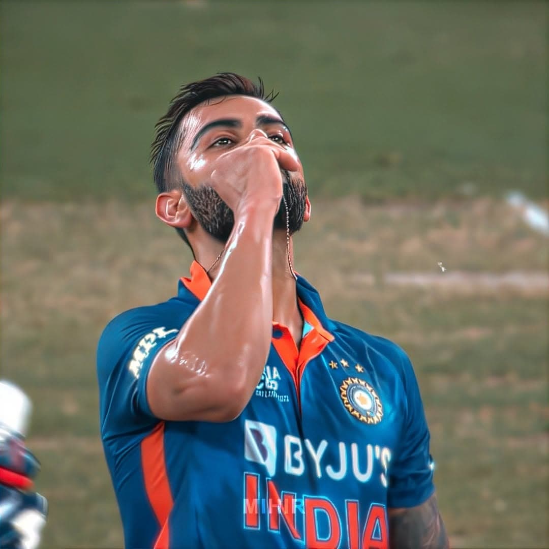 "abhi hai cricket baaki"
.
.
.
#viratkohli #fyp #trending #viral #explorepage #reel #trendingreels #comeback #rcb #ipl #71stcentury