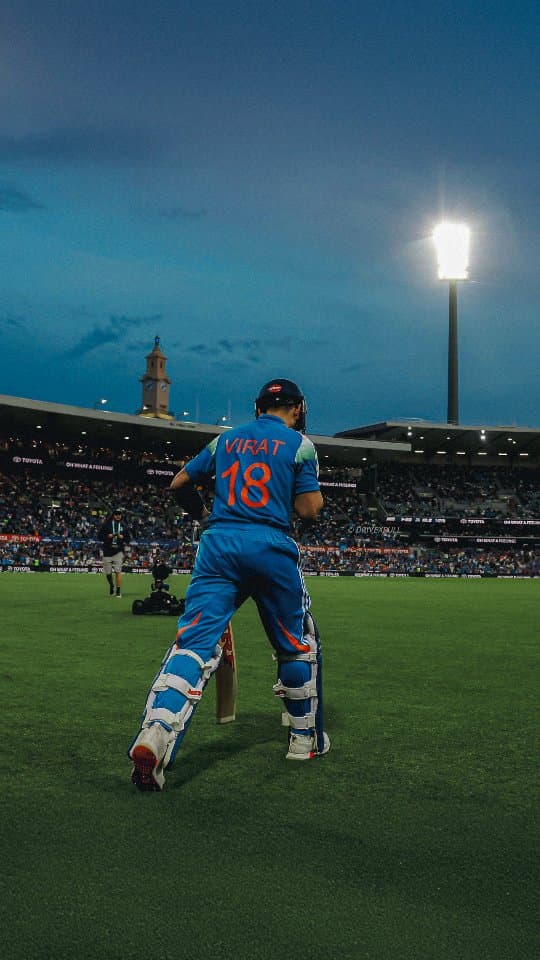 The walk that defined an era.
.
.
.
#viratkohli #Sydney #kohli #virat #vk18 #goat
#comeback #Adelaide #kingkohli #edits #cricket #icc #rohitsharma #hitman