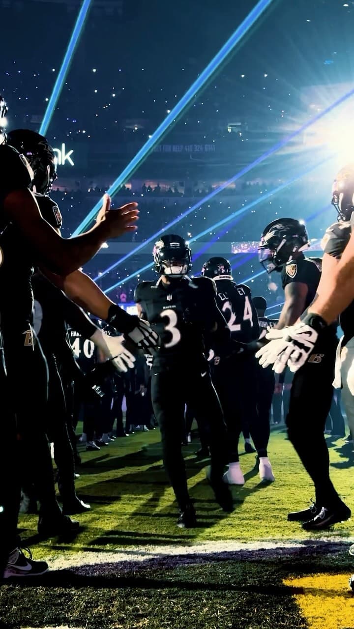 All Black Under The Lights š®āšØš„
@obj TNF Intro Shot On iPhone š²
ā¢
ā¢
ā¢
ā¢
ā¢
#ravens #odell #obj #odellbeckham #odellbeckhamjr #ravens #ravensflock #nfl #football #shotoniphone #iphone15 #iphone15promax #tnf #thursdaynightfootball