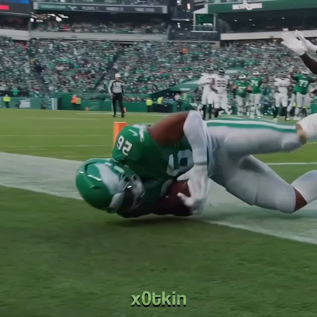 Saquon Barkley | 044
#nfl #football #edit #footballedit #sports #sportsedit #saquonbarkley #saquon #td #touchdown #highlights #clips #song
