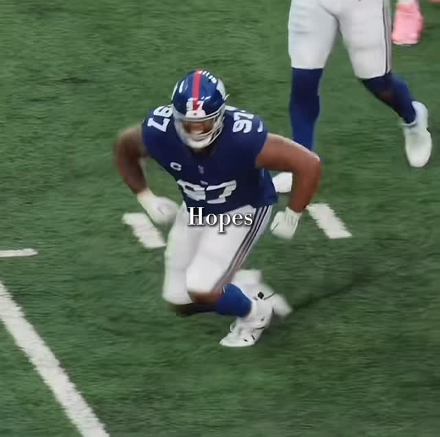 don’t hide🕺|| loving the support fellas❤️|| #foryoupage #fyp #dexterlawrence #nygiants #nfl @nygiants