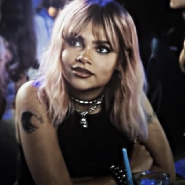 Fan edit by @jazz